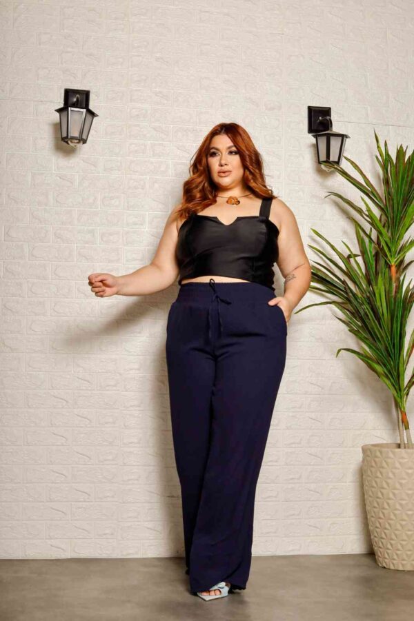 Serenidade em Linho: Pantalona Plus Size Natural - Image 3