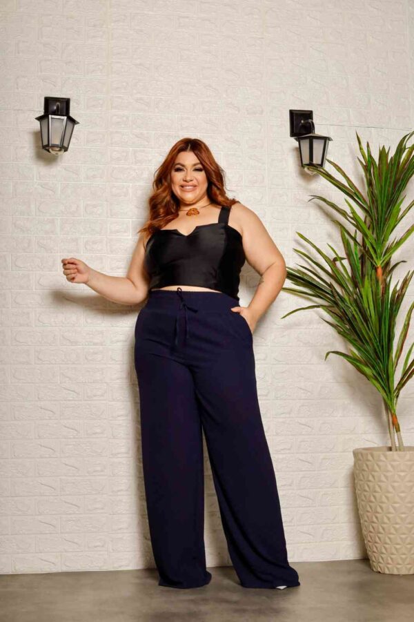 Serenidade em Linho: Pantalona Plus Size Natural - Image 4