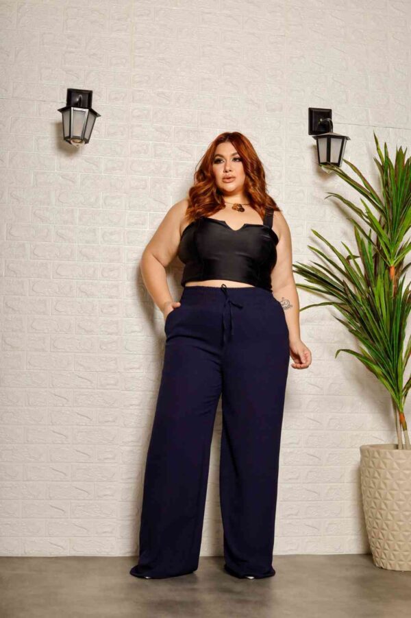 Serenidade em Linho: Pantalona Plus Size Natural