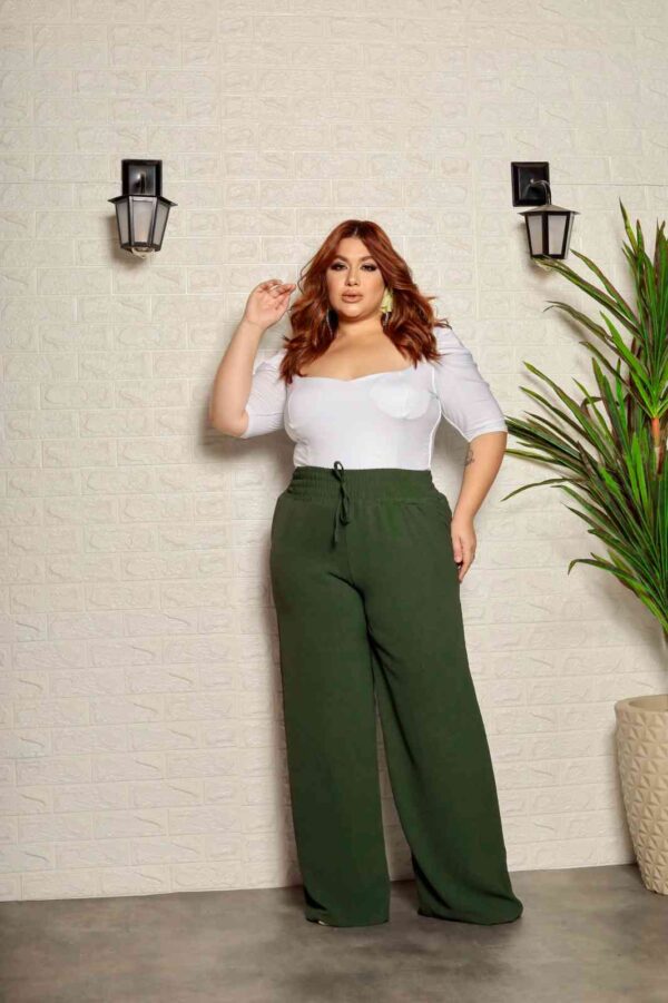 Deusa da Fluidez Pantalona Plus Size - Image 4