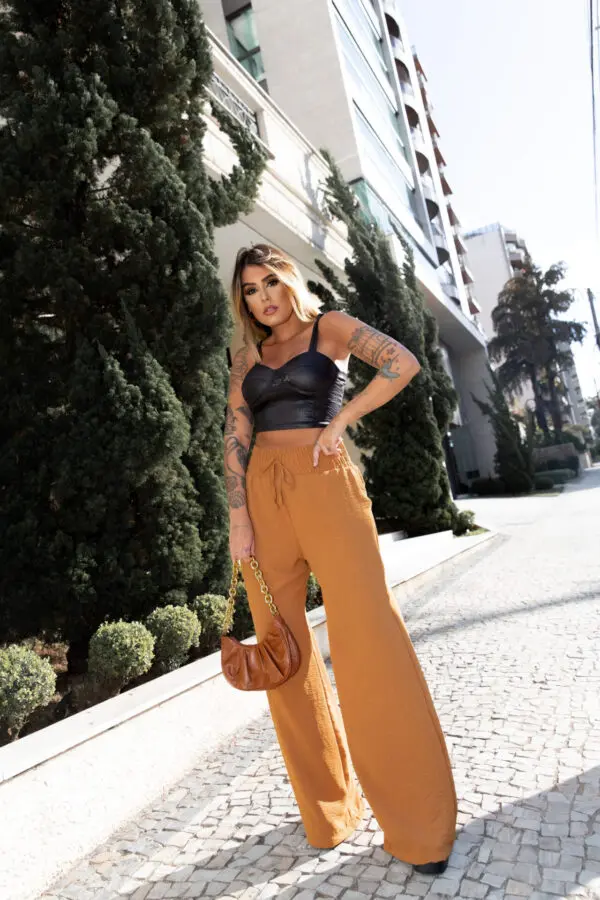 Calça Pantalona Caramelo